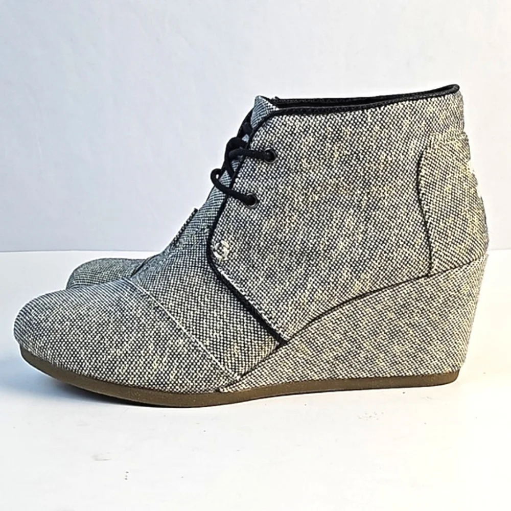 Toms Desert Wedge Linen Tweed Black White Metallic Gold Lace-up Ankle Bootie